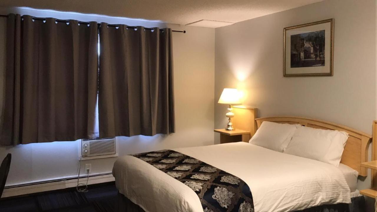 Country Garden Inn & Restaurant Smoky Lake Extérieur photo