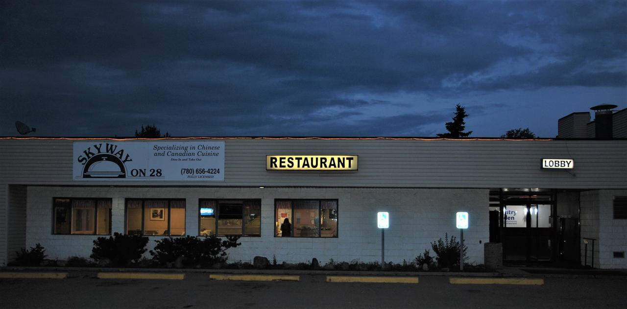 Country Garden Inn & Restaurant Smoky Lake Extérieur photo
