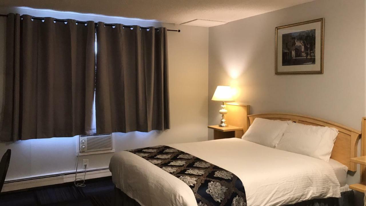 Country Garden Inn & Restaurant Smoky Lake Extérieur photo