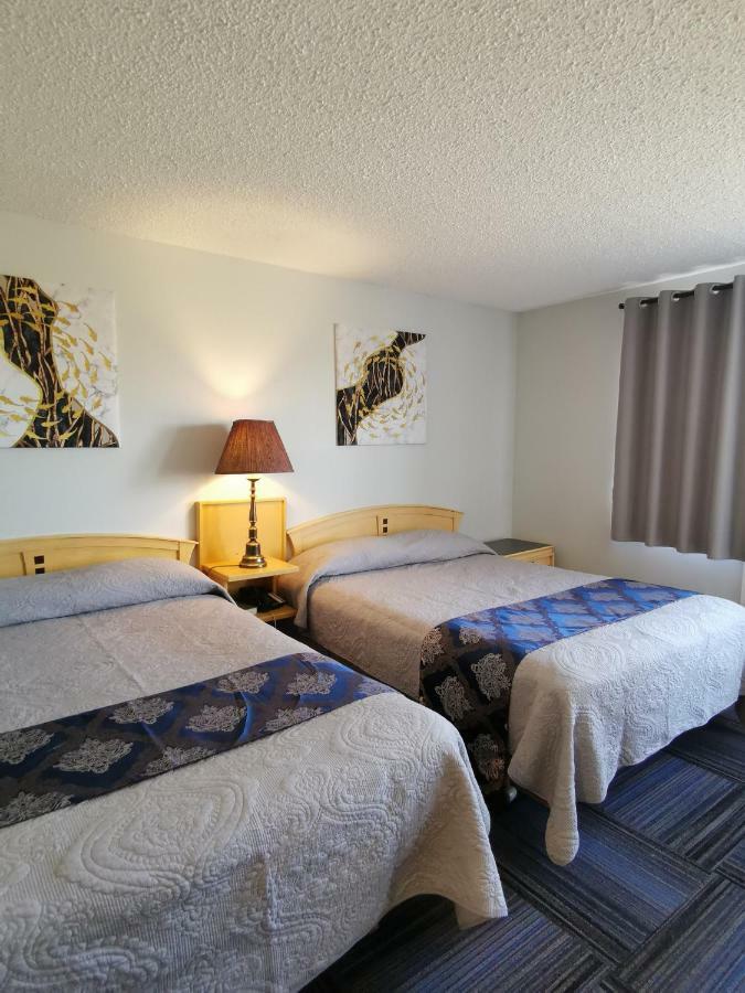 Country Garden Inn & Restaurant Smoky Lake Extérieur photo